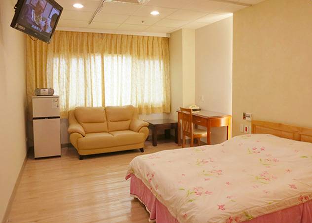 成美醫院附設產後護理之家_雙人床_1